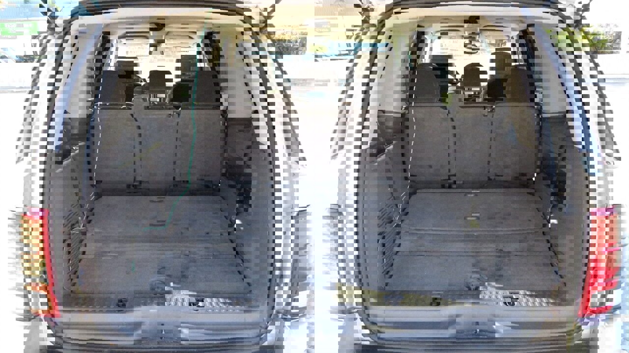 Used 2003 Ford Explorer XLT image 15