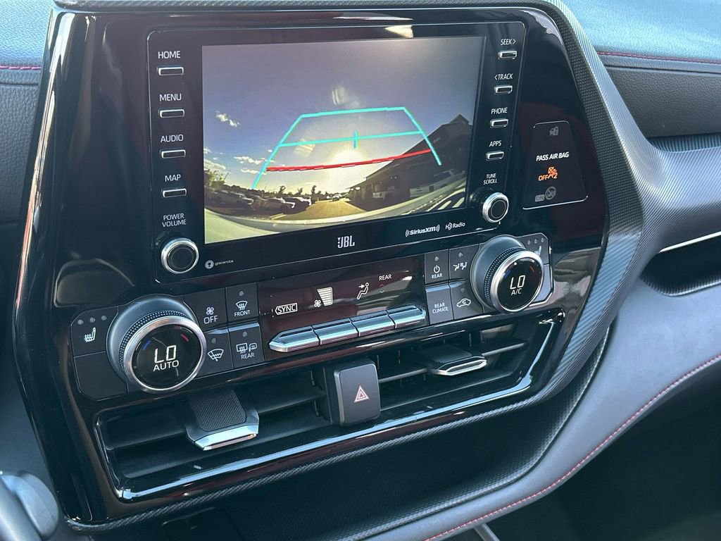 Used 2022 Toyota Highlander XSE image 15