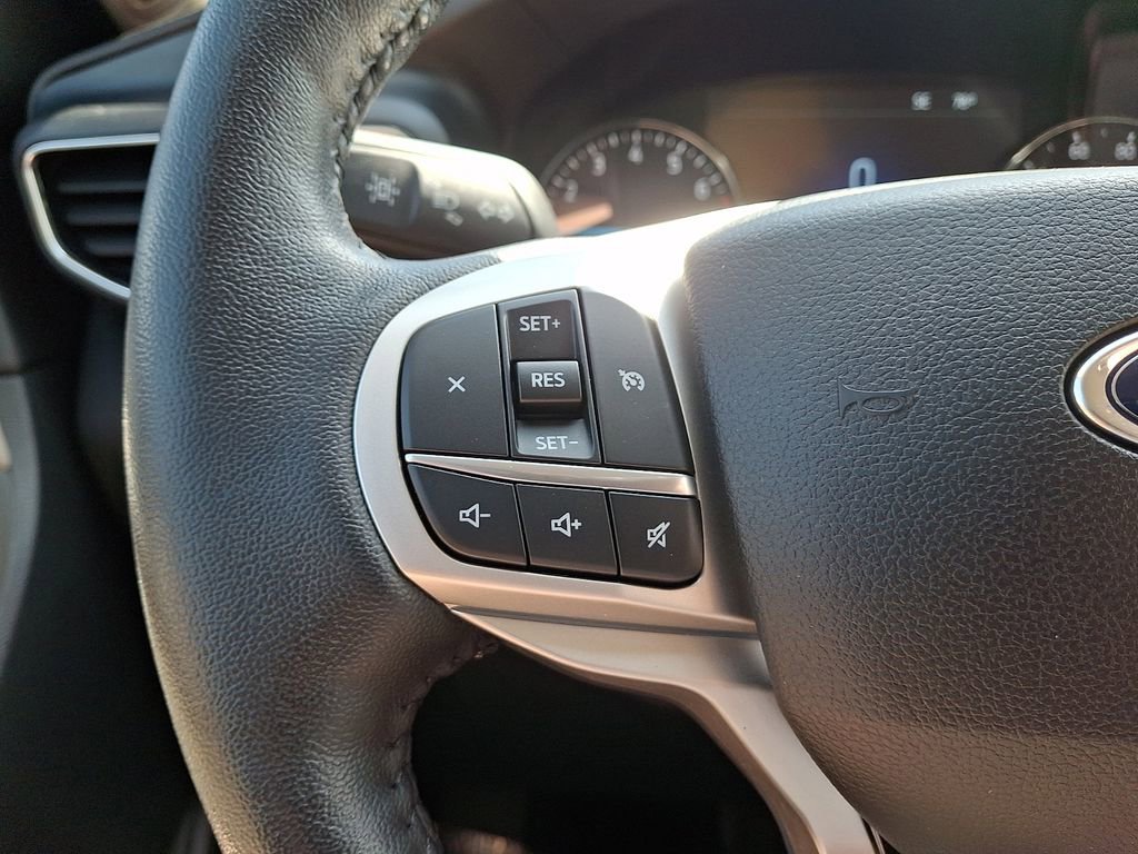 Used 2021 Ford Explorer XLT w/ Equipment Group 202A image 22