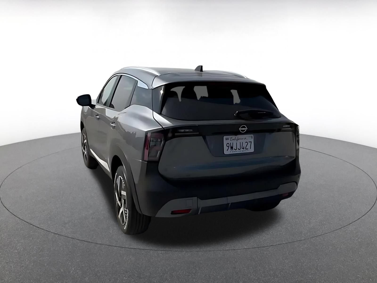 Used 2026 Nissan Kicks SV w/ Cold Weather Package FWD image 11