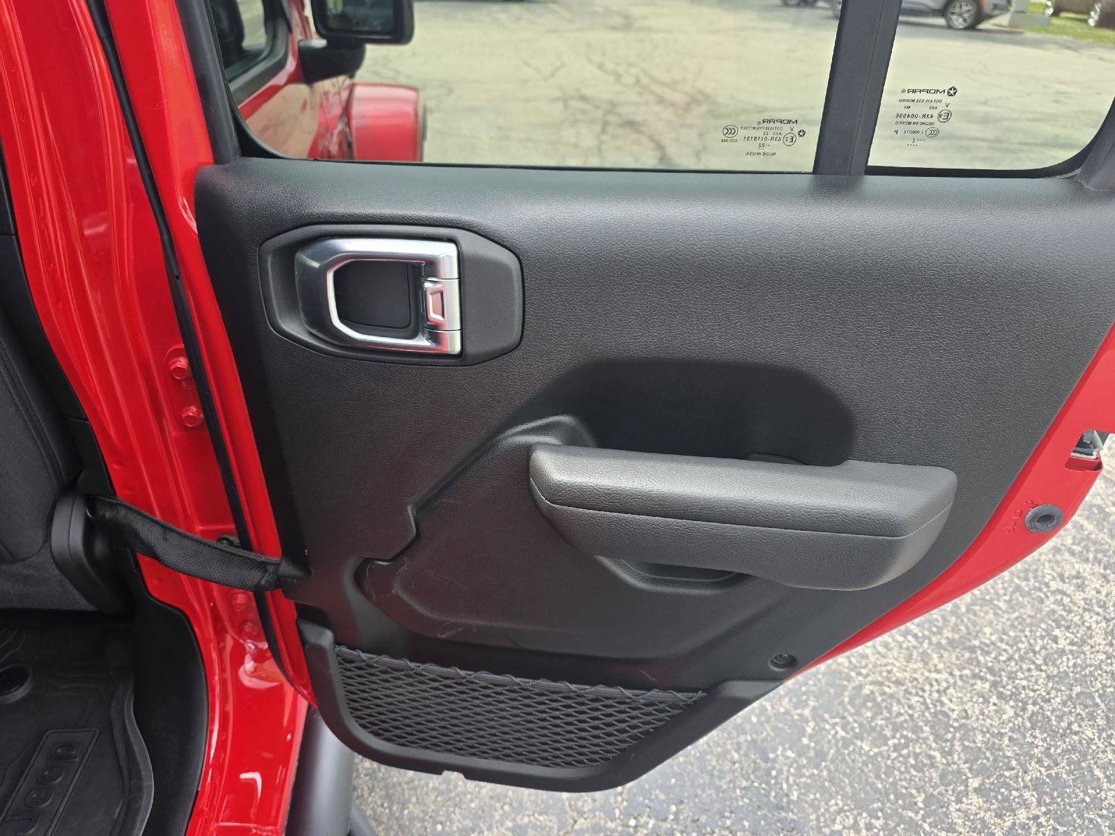 Used 2022 Jeep Gladiator Sport AWD/4WD image 34