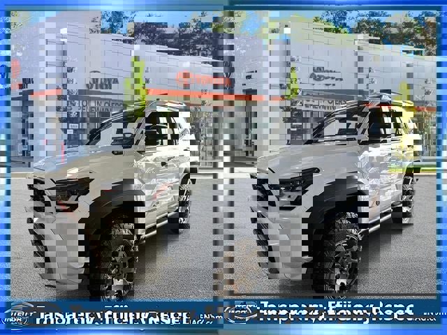 Used 2025 Toyota 4Runner Trailhunter image 6