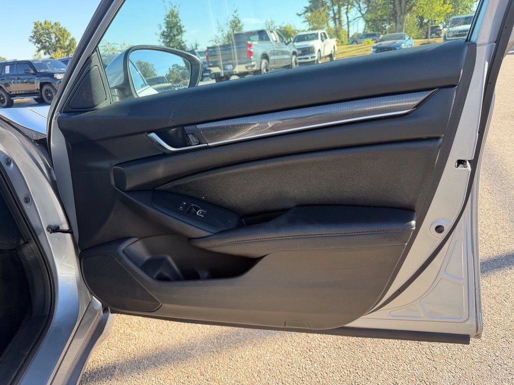 Used 2020 Honda Accord Sport image 17