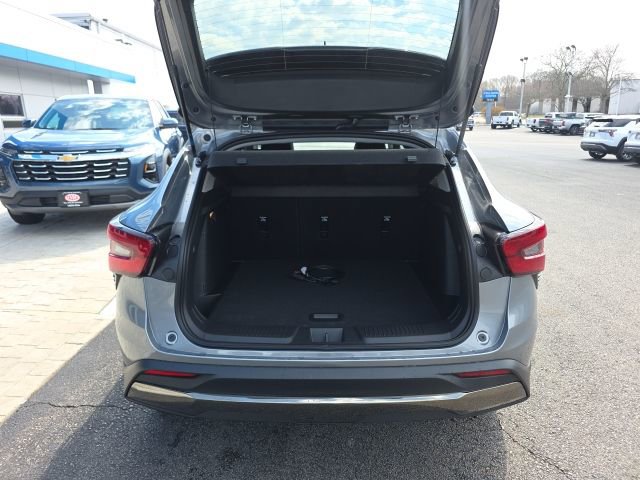 New 2026 Chevrolet Trax ACTIV w/ Sunroof Package image 32