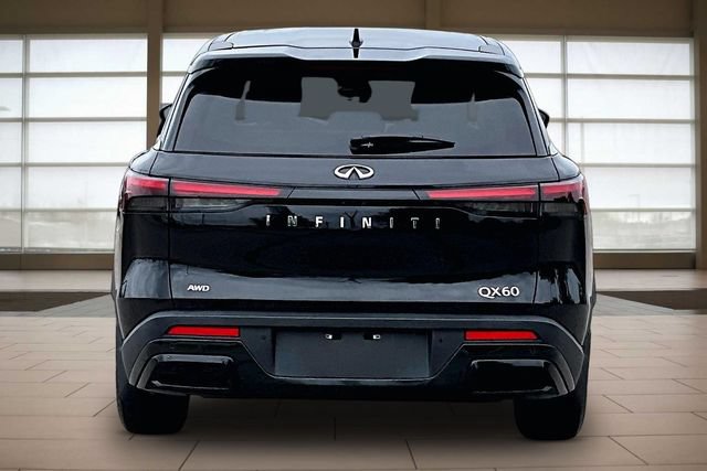 Used 2023 INFINITI QX60 Pure AWD/4WD image 4