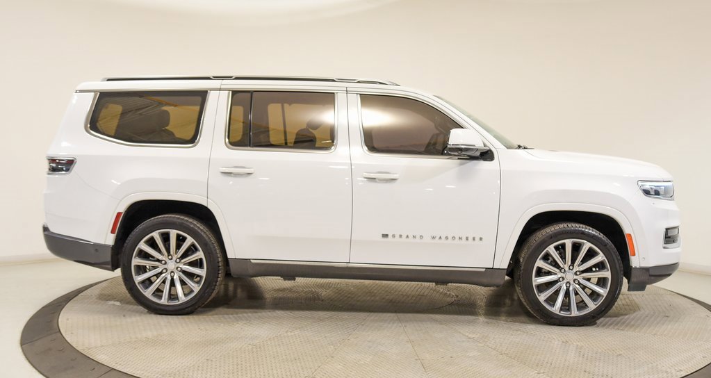 Used 2022 Jeep Grand Wagoneer Series II w/ Premium Group II image 11