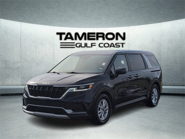 Used 2023 Kia Carnival LX image 1