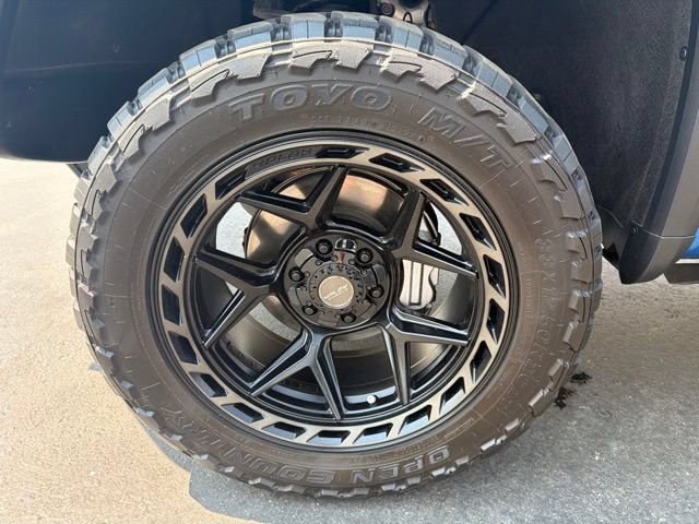 Used 2023 GMC Sierra 1500 AT4X AWD/4WD image 5