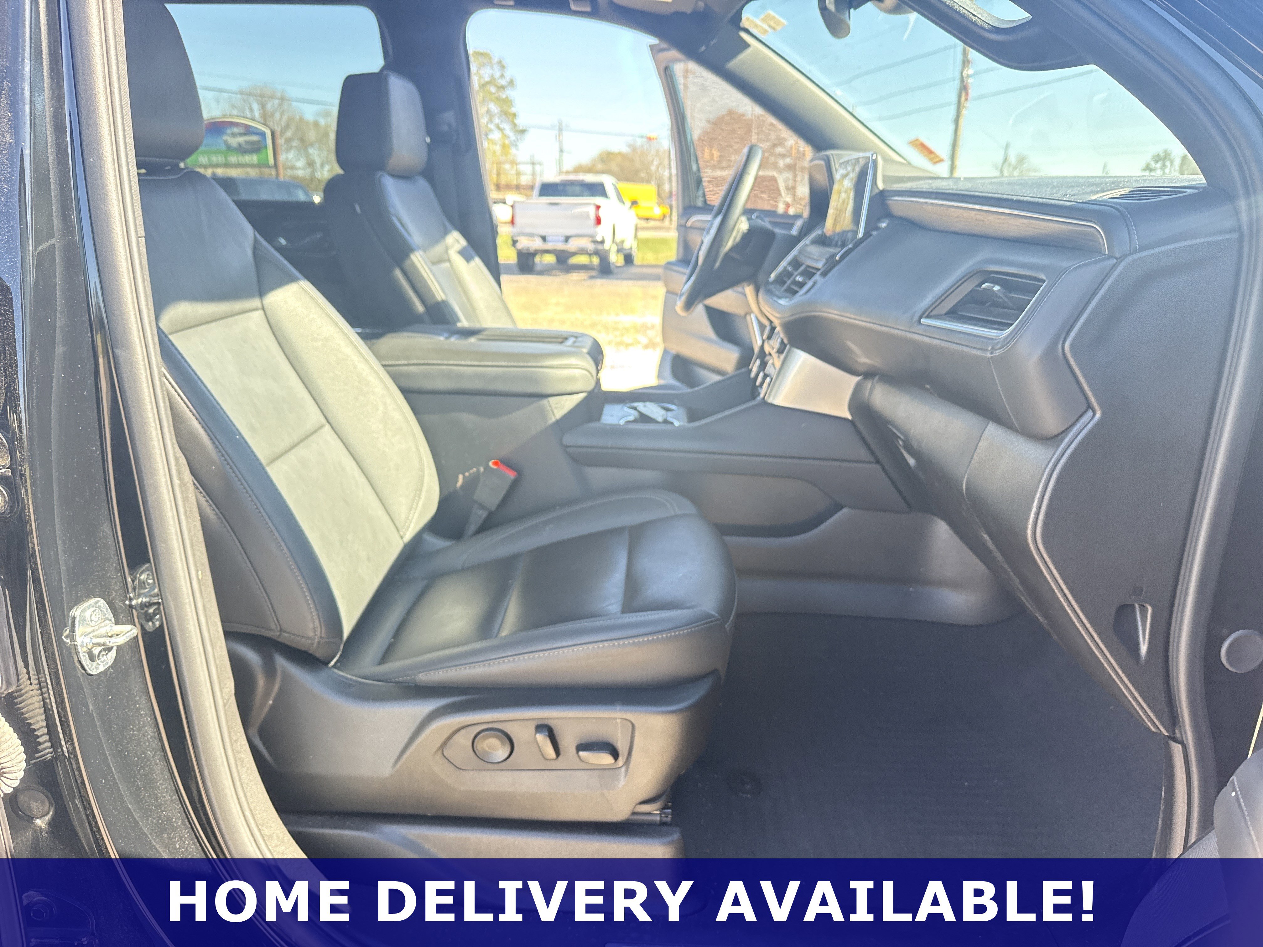 Used 2024 Chevrolet Tahoe Z71 w/ Luxury Package AWD/4WD image 23