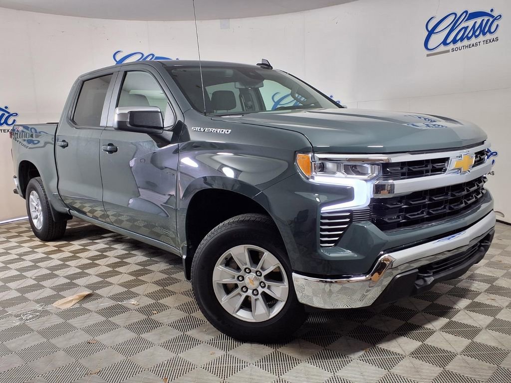 Used 2025 Chevrolet Silverado 1500 LT AWD/4WD image 1