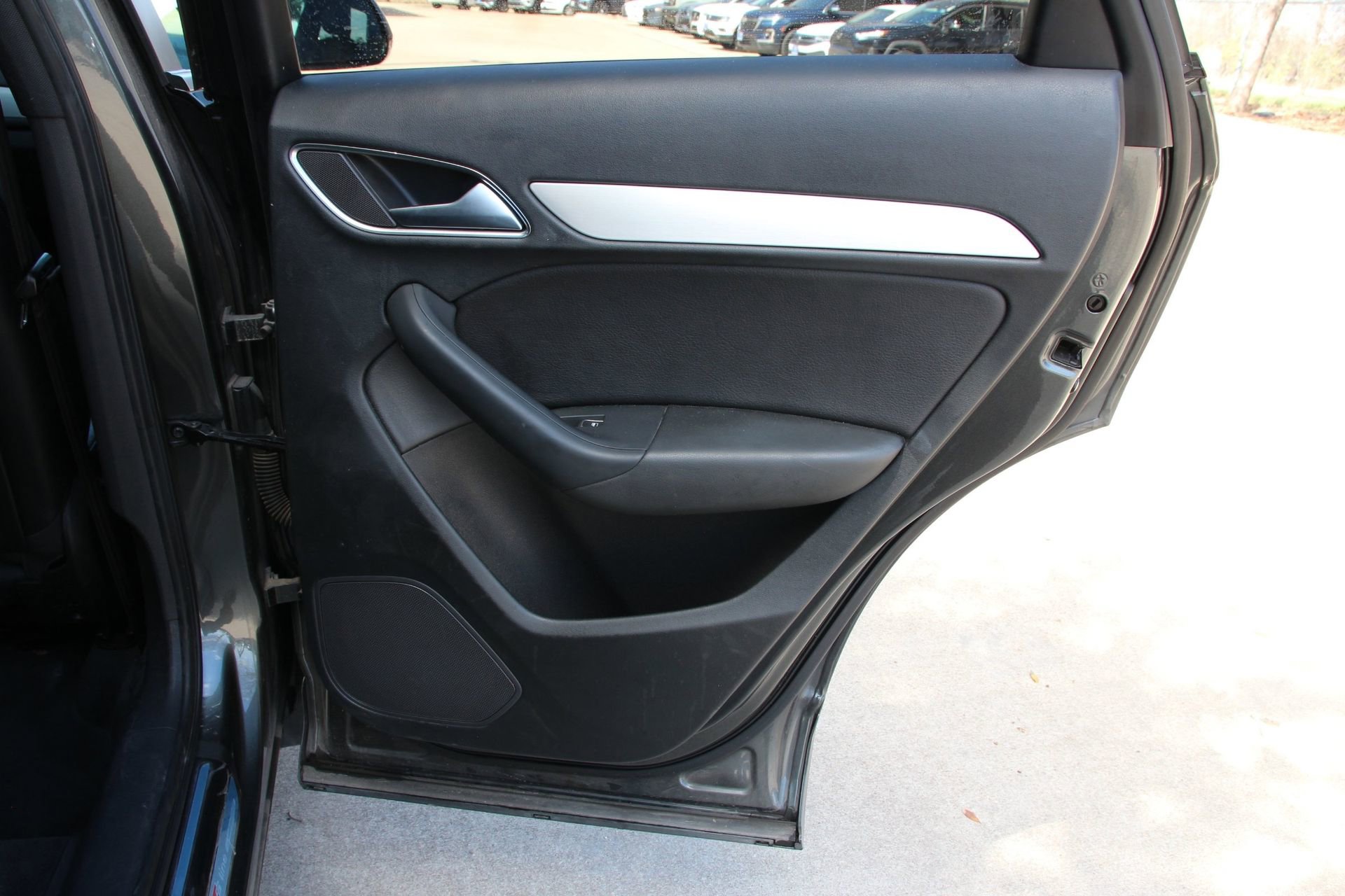Used 2018 Audi Q3 2.0T Premium image 33
