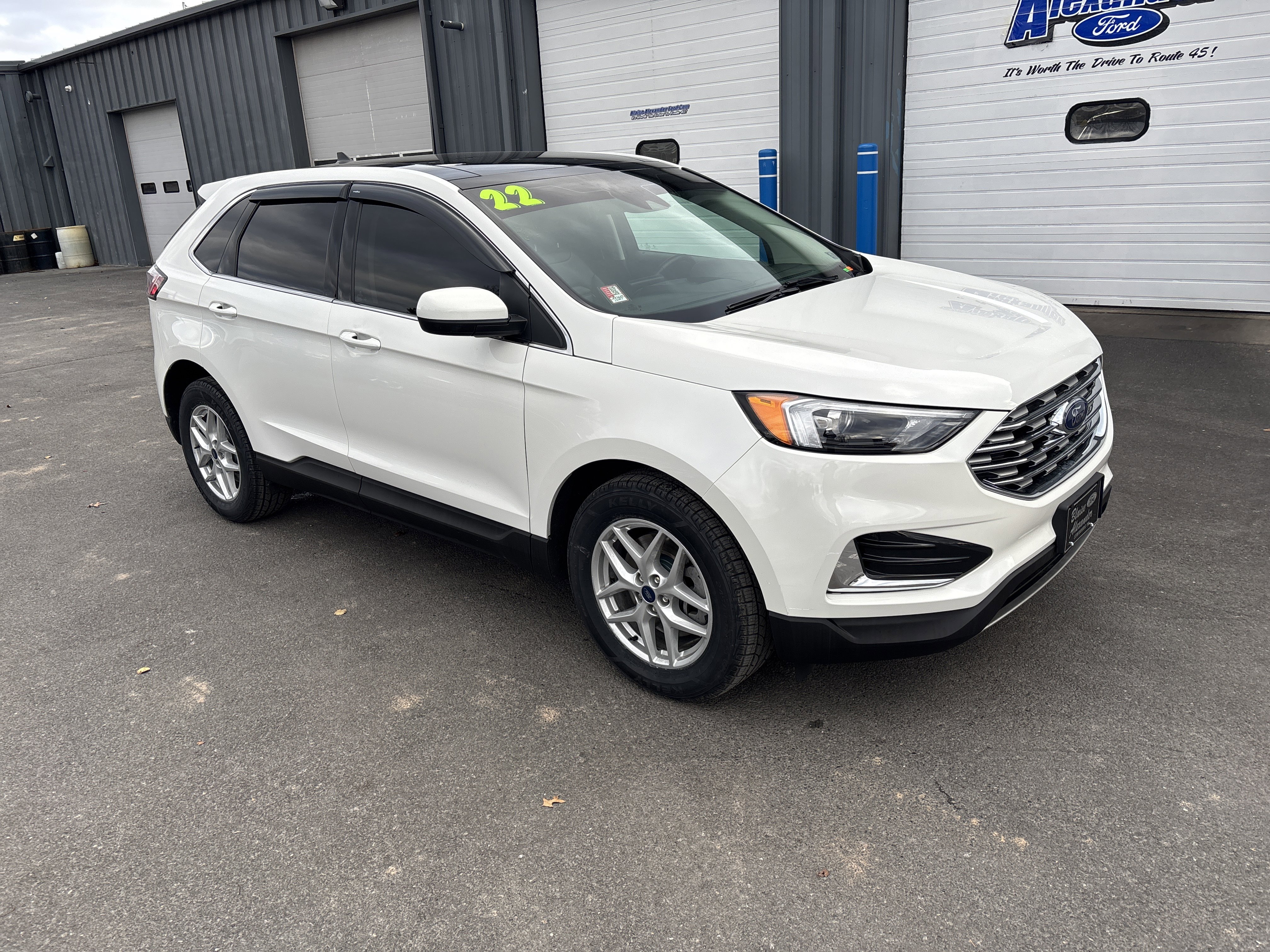 Used 2022 Ford Edge SEL