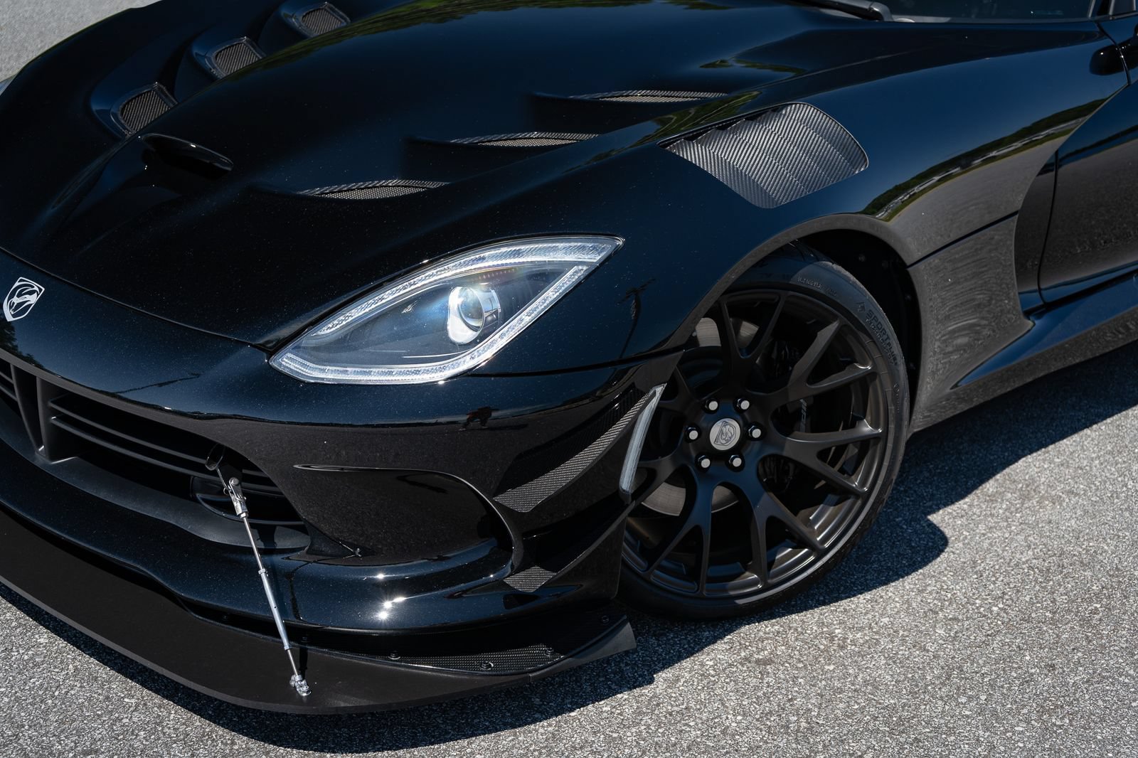 Used 2014 SRT Viper SRT-10 w/ Advanced Aerodynamics Package RWD image 7