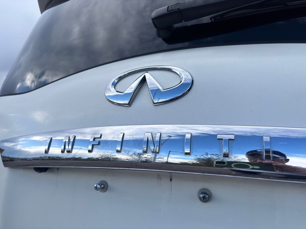 Used 2015 INFINITI QX80 Luxe w/ 22" Wheel Package AWD/4WD image 10