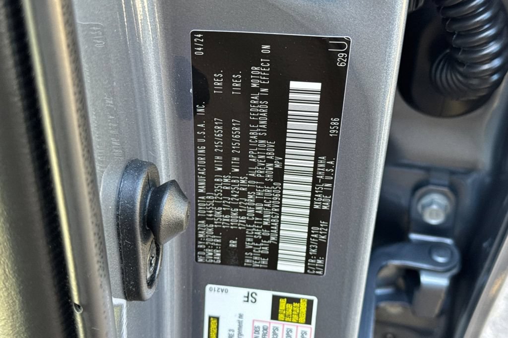 Certified 2024 Toyota Corolla Cross L AWD/4WD image 27