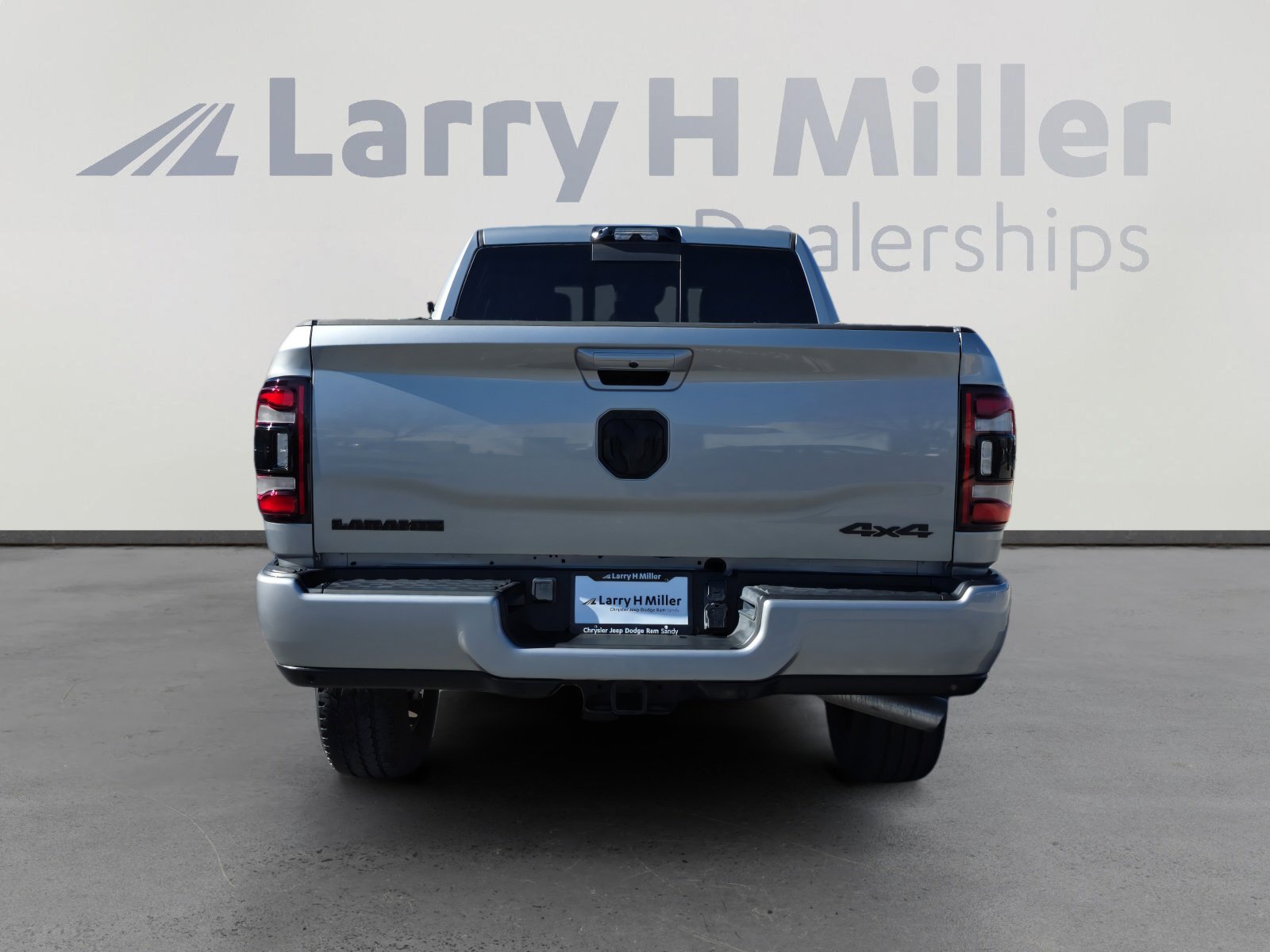 Used 2024 RAM 2500 Laramie w/ Night Edition image 4