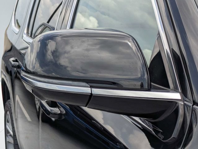 Used 2023 Jeep Grand Wagoneer Series II AWD/4WD image 11
