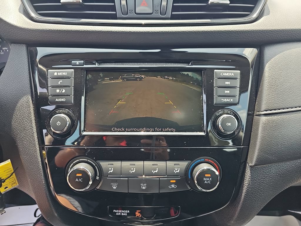 Used 2020 Nissan Rogue S AWD/4WD image 22