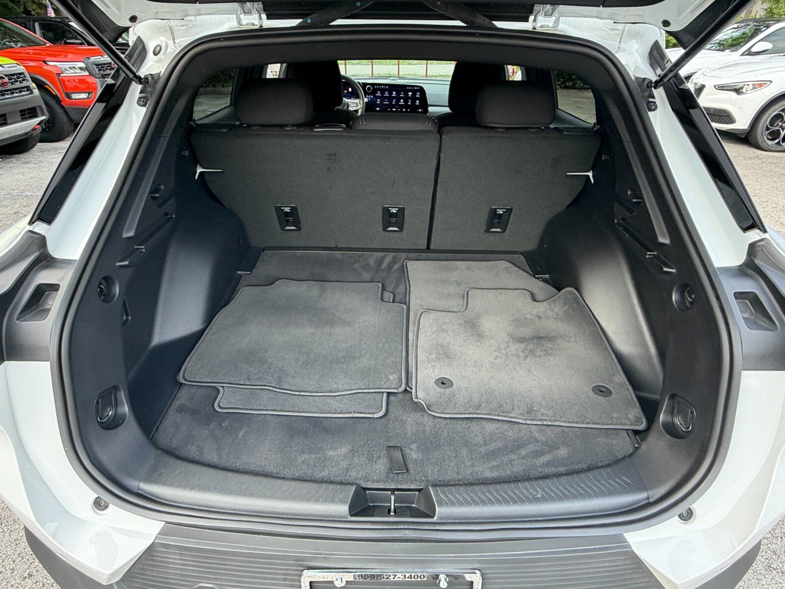 Used 2025 Chevrolet Equinox EV LT FWD image 14