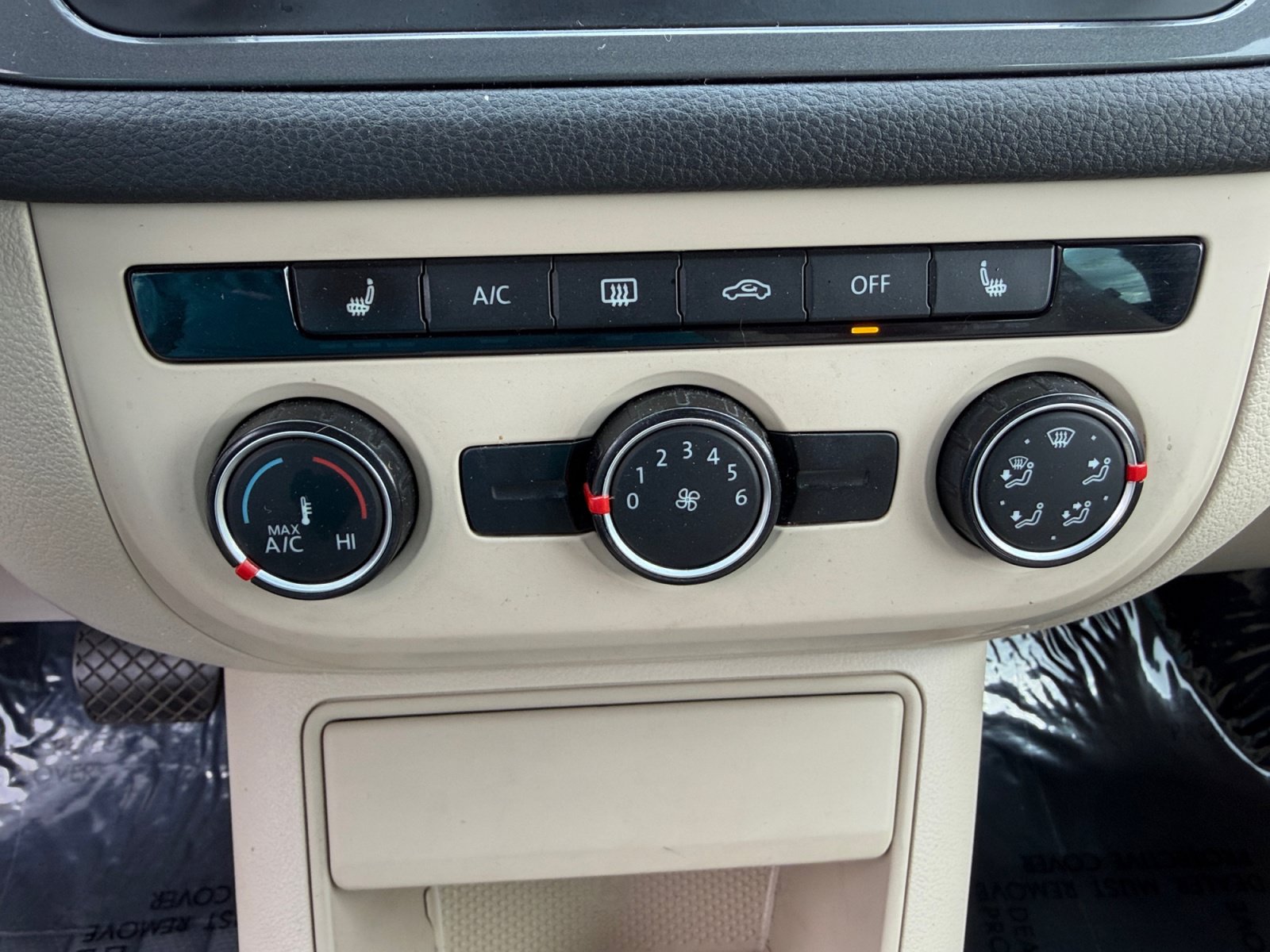Used 2014 Volkswagen Tiguan SE AWD/4WD image 19