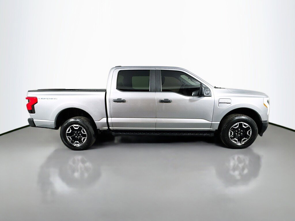 Used 2023 Ford F150 Lightning Pro AWD/4WD image 6