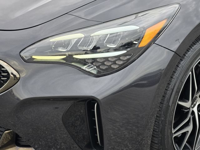 Used 2022 Kia Stinger GT-Line w/ Sun & Sound Package RWD image 8