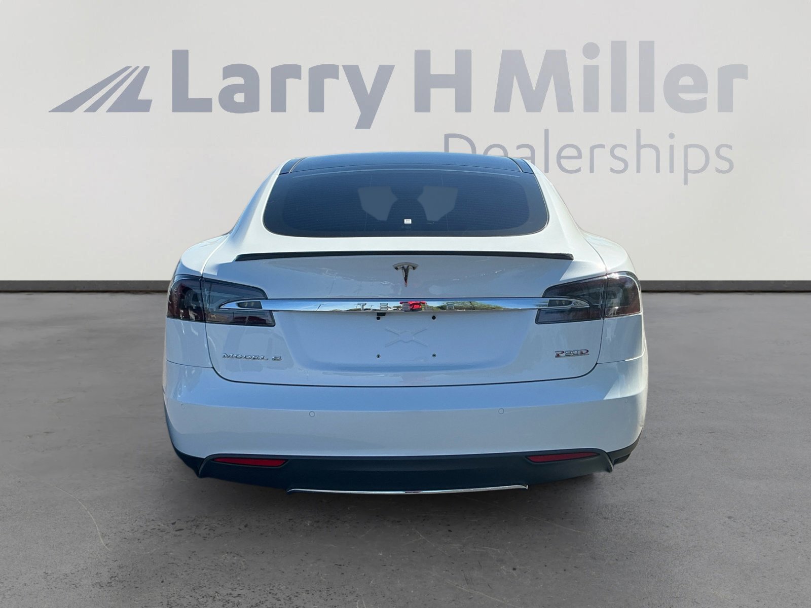 Used 2016 Tesla Model S P90D image 4