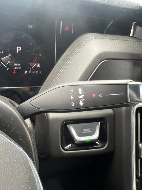 Used 2025 GMC Yukon XL Denali AWD/4WD image 13