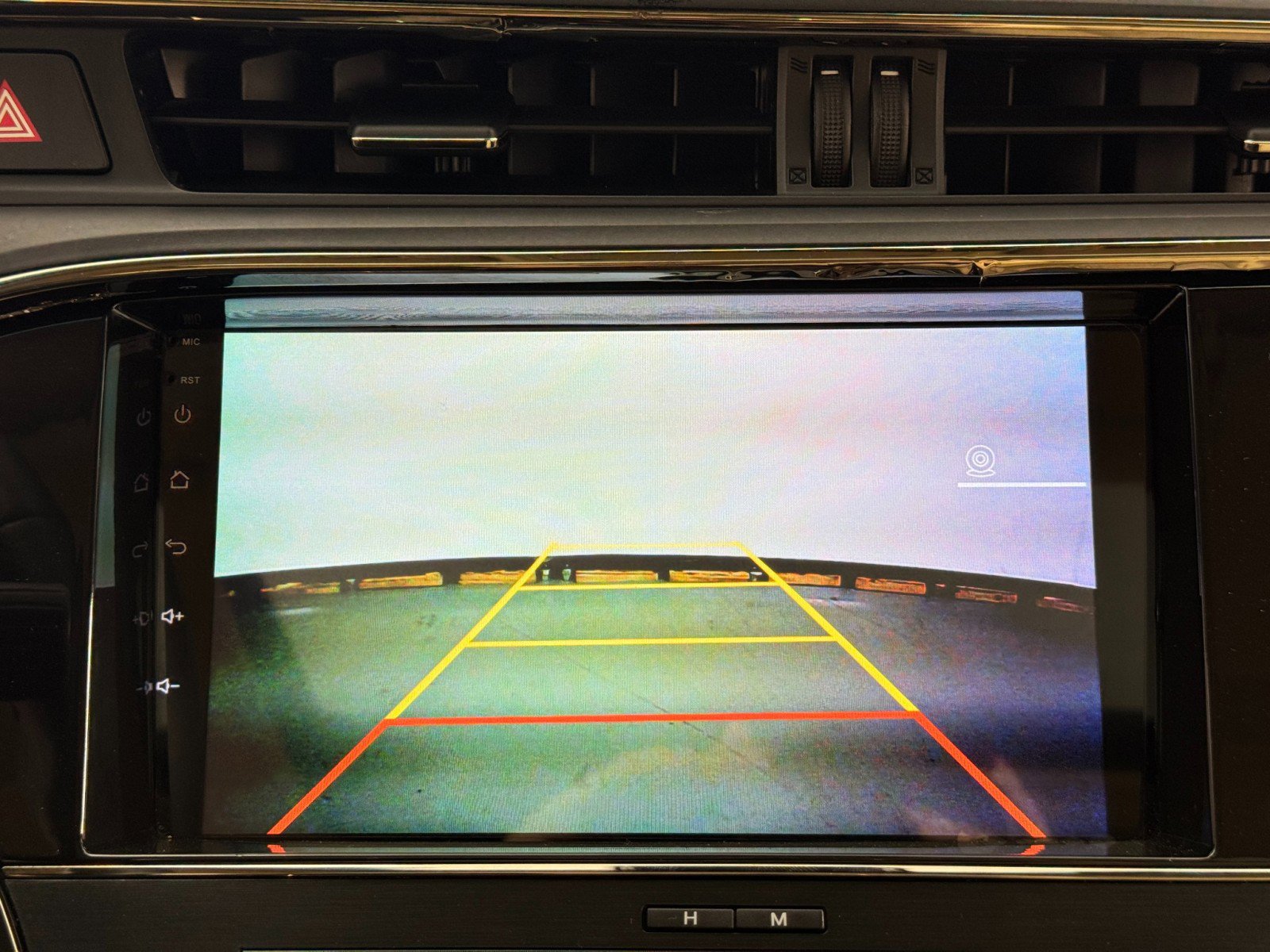 Used 2018 Toyota Avalon XLE Premium image 30