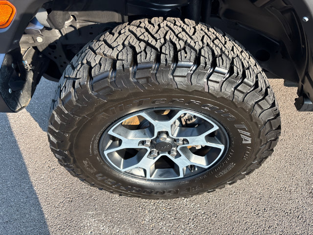 Used 2021 Jeep Wrangler Unlimited Rubicon w/ Dual Top Group AWD/4WD image 32