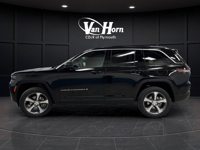 New 2026 Jeep Grand Cherokee Limited w/ Luxury Tech Group II AWD/4WD image 13