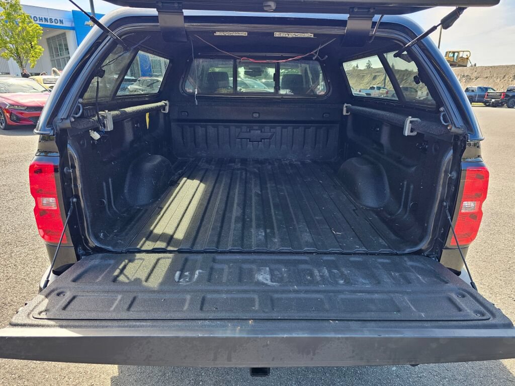 Used 2017 Chevrolet Silverado 2500 High Country w/ Duramax Plus Package AWD/4WD image 23
