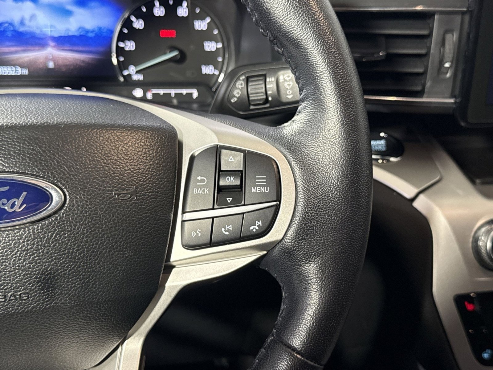 Used 2022 Ford Explorer XLT w/ Equipment Group 202A image 19