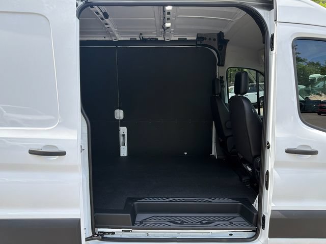 New 2026 Ford Transit 250 148 Medium Roof w/ Load Area Protection Package RWD image 15