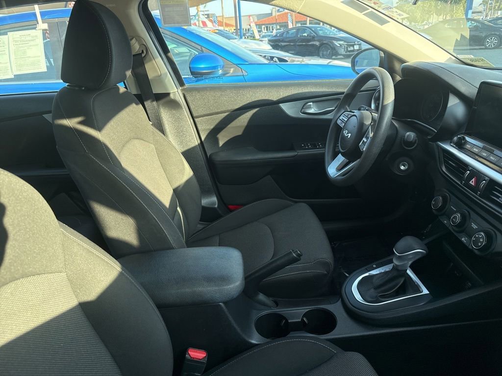 Used 2023 Kia Forte LXS FWD image 18