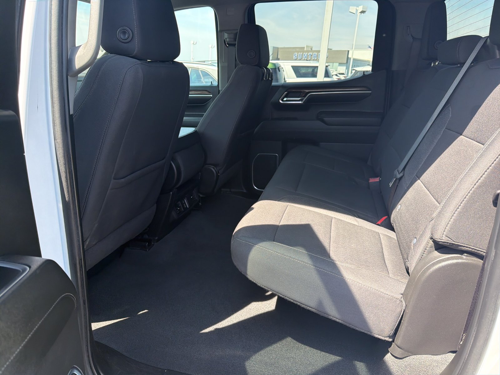 Used 2024 Chevrolet Silverado 1500 LT AWD/4WD image 23