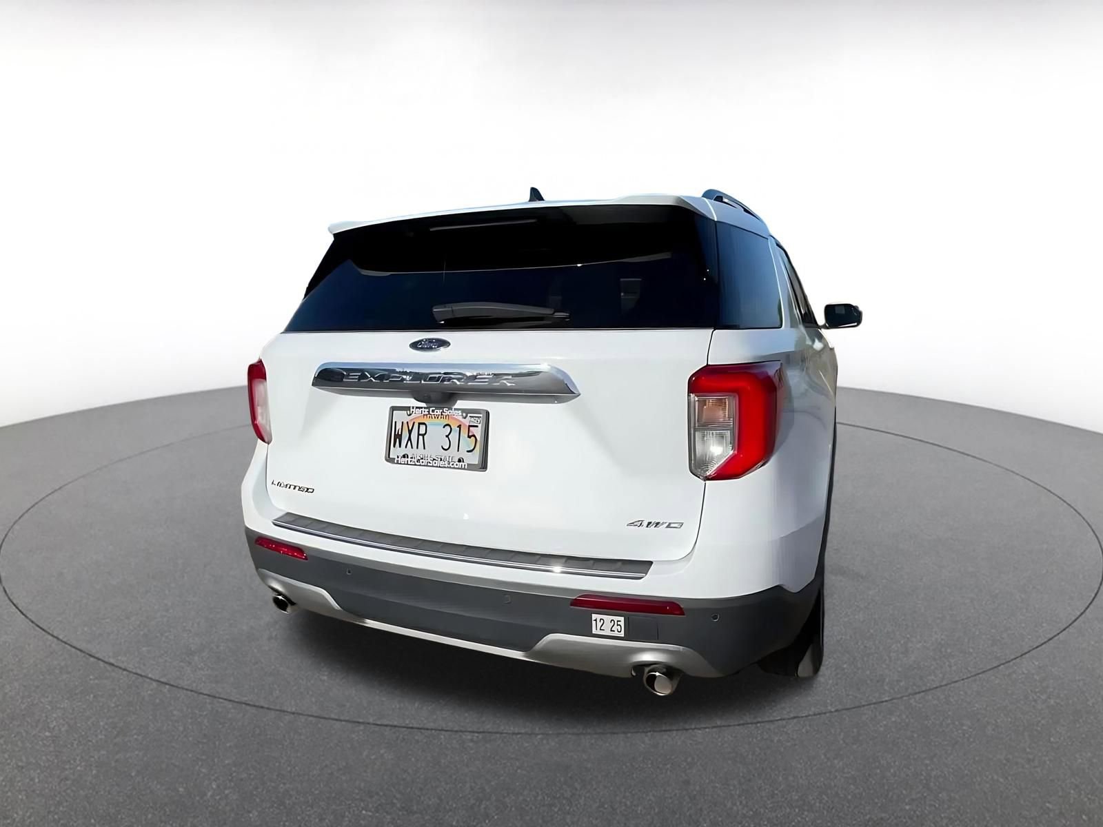 Used 2023 Ford Explorer Limited image 15