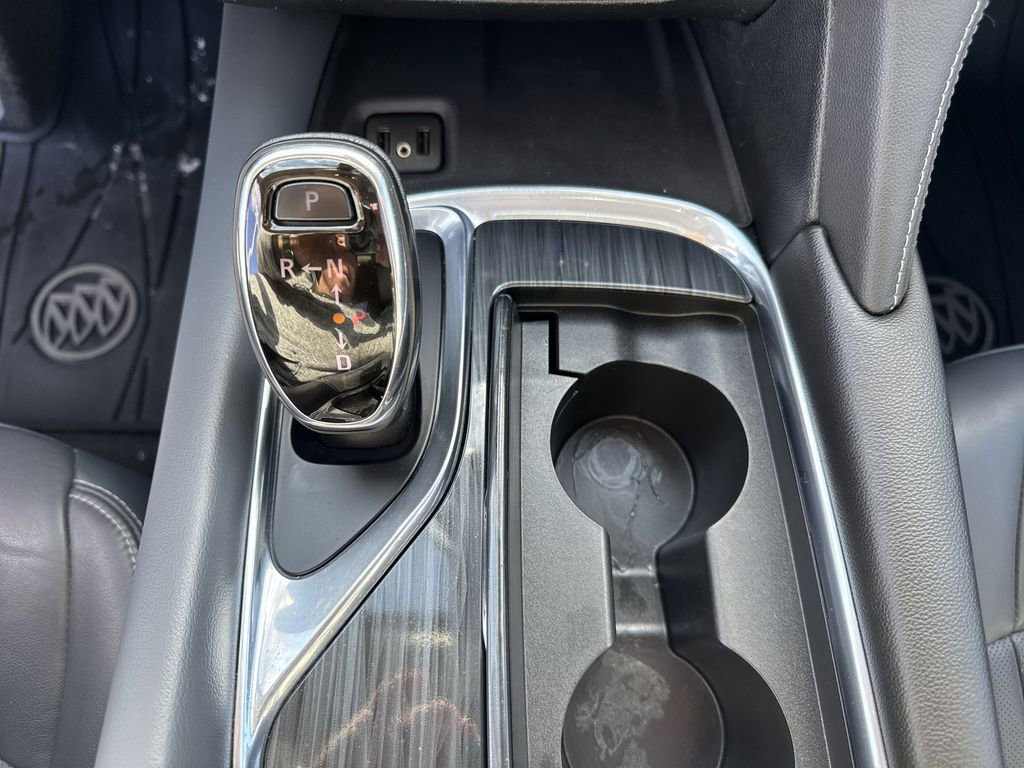 Used 2019 Buick Enclave Premium image 16