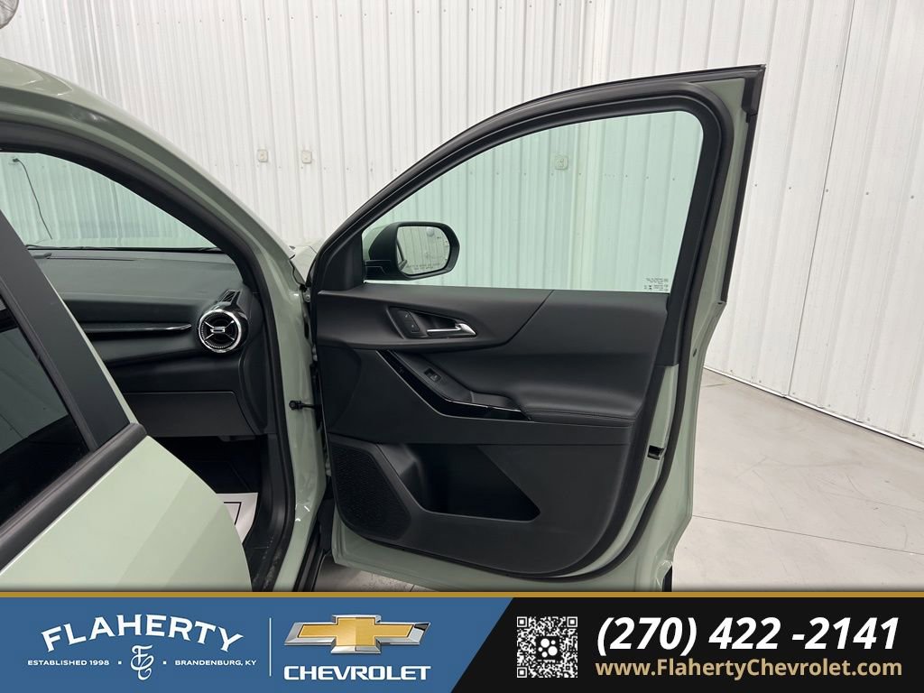 New 2026 Chevrolet Equinox LT image 14