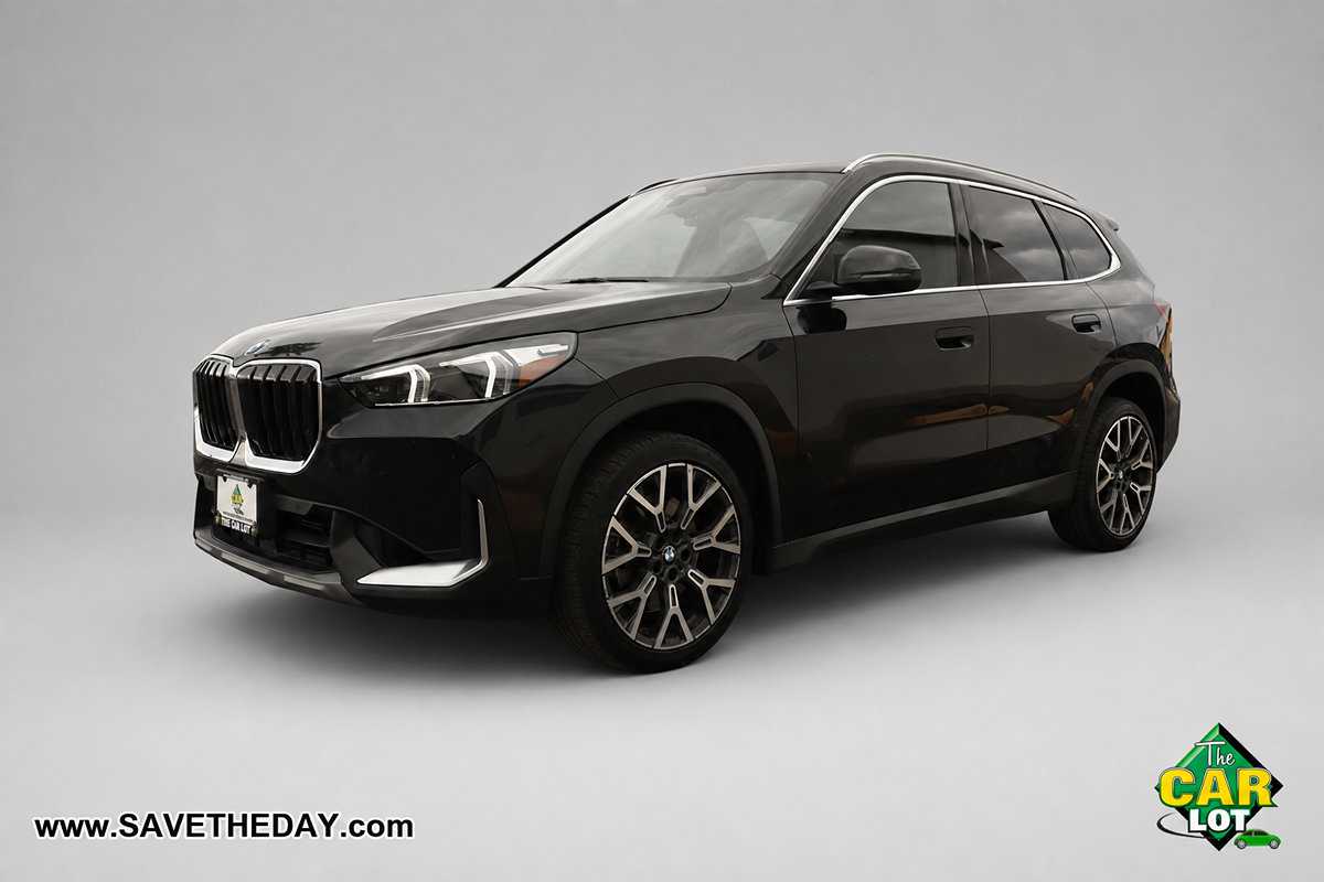 Used 2023 BMW X1 xDrive28i w/ Convenience Package AWD/4WD image 4