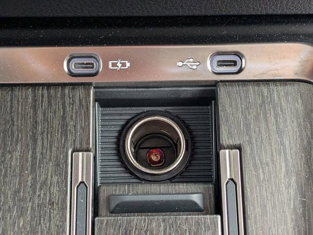 Used 2024 Lexus GX 550 w/ Accessory Package (31) AWD/4WD image 28