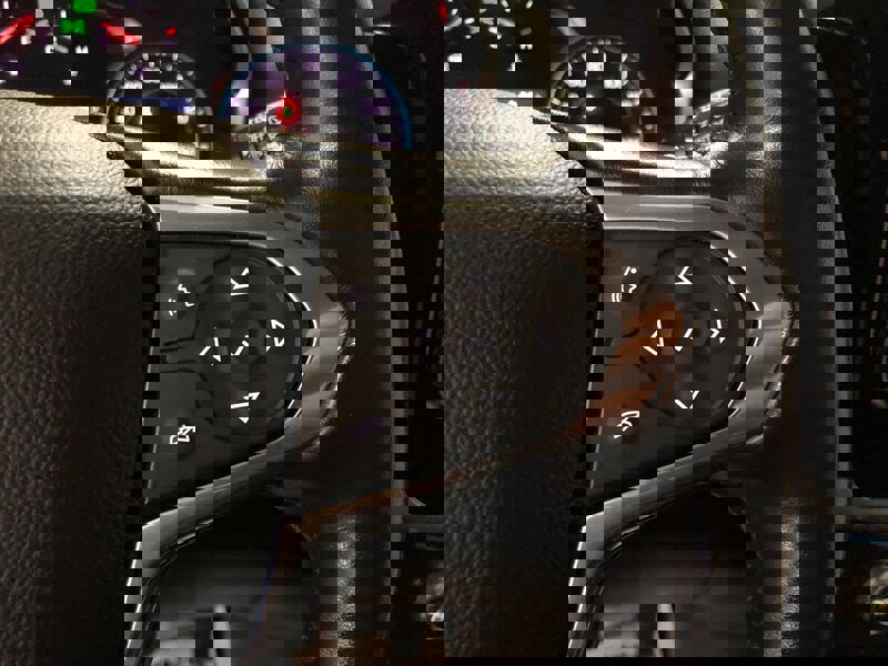 Used 2020 Chevrolet Traverse LT w/ Driver Confidence II Package image 12