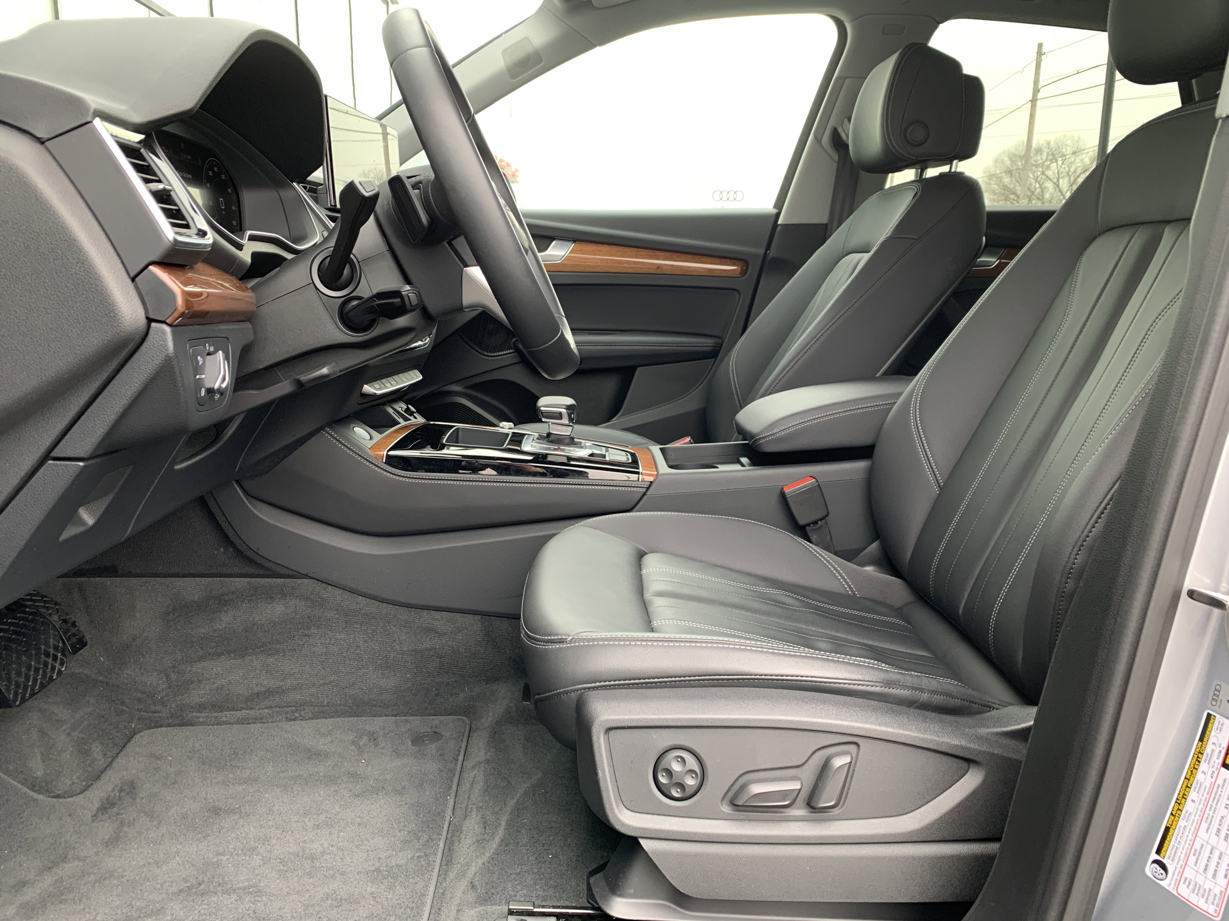 Certified 2023 Audi Q5 2.0T Premium Plus w/ Premium Plus Package image 5