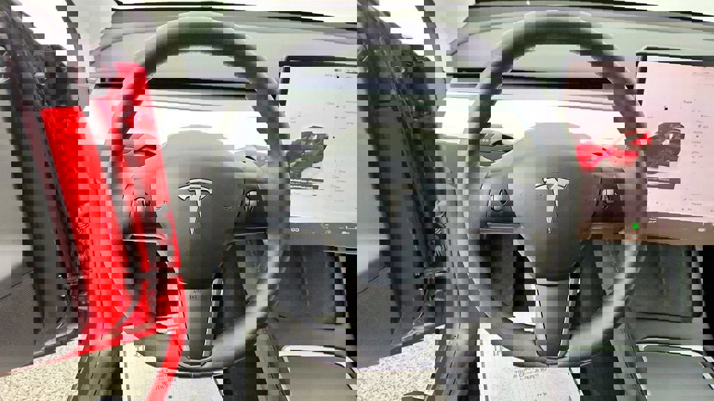 Used 2023 Tesla Model Y Performance image 13