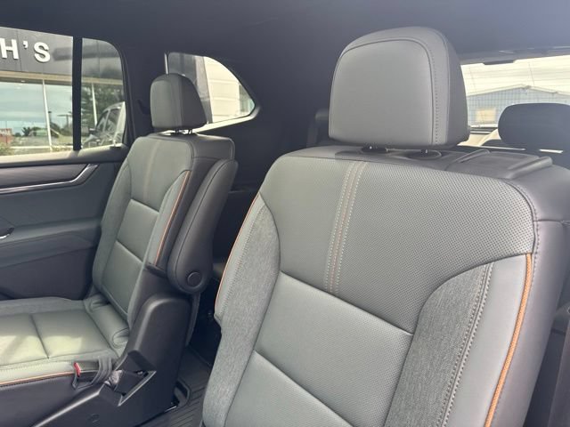 New 2027 GMC Acadia AT4 w/ Luxury Package AWD/4WD image 14