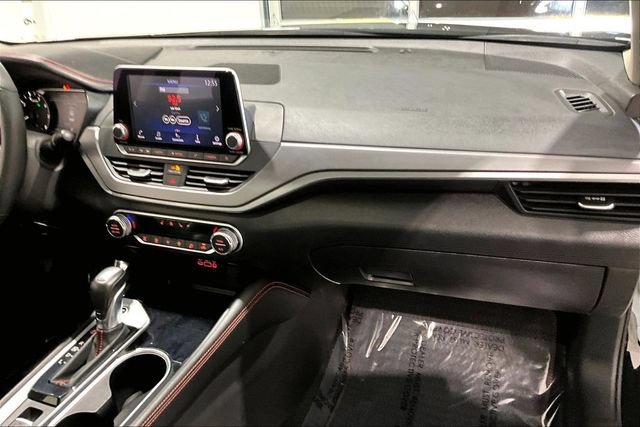 Used 2024 Nissan Altima 2.5 SR AWD/4WD image 31