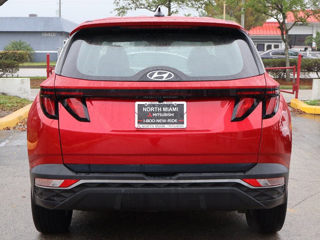 Used 2022 Hyundai Tucson SE image 9