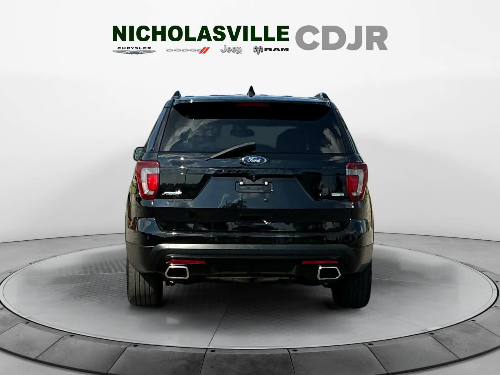 Used 2016 Ford Explorer Sport w/ Equipment Group 401A AWD/4WD image 4