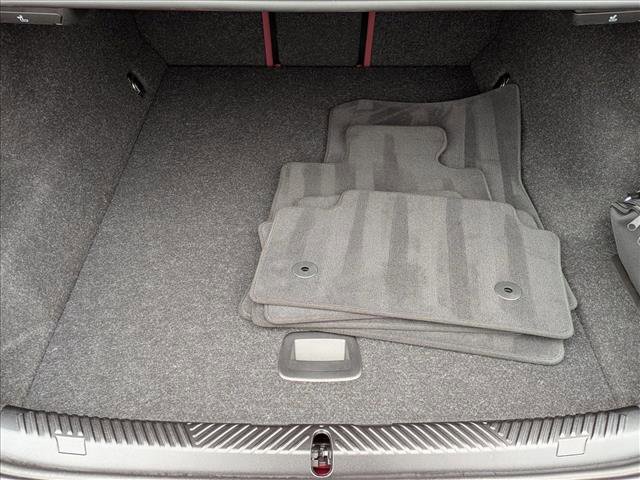 Used 2025 BMW i5 xDrive40 w/ Executive Package image 6