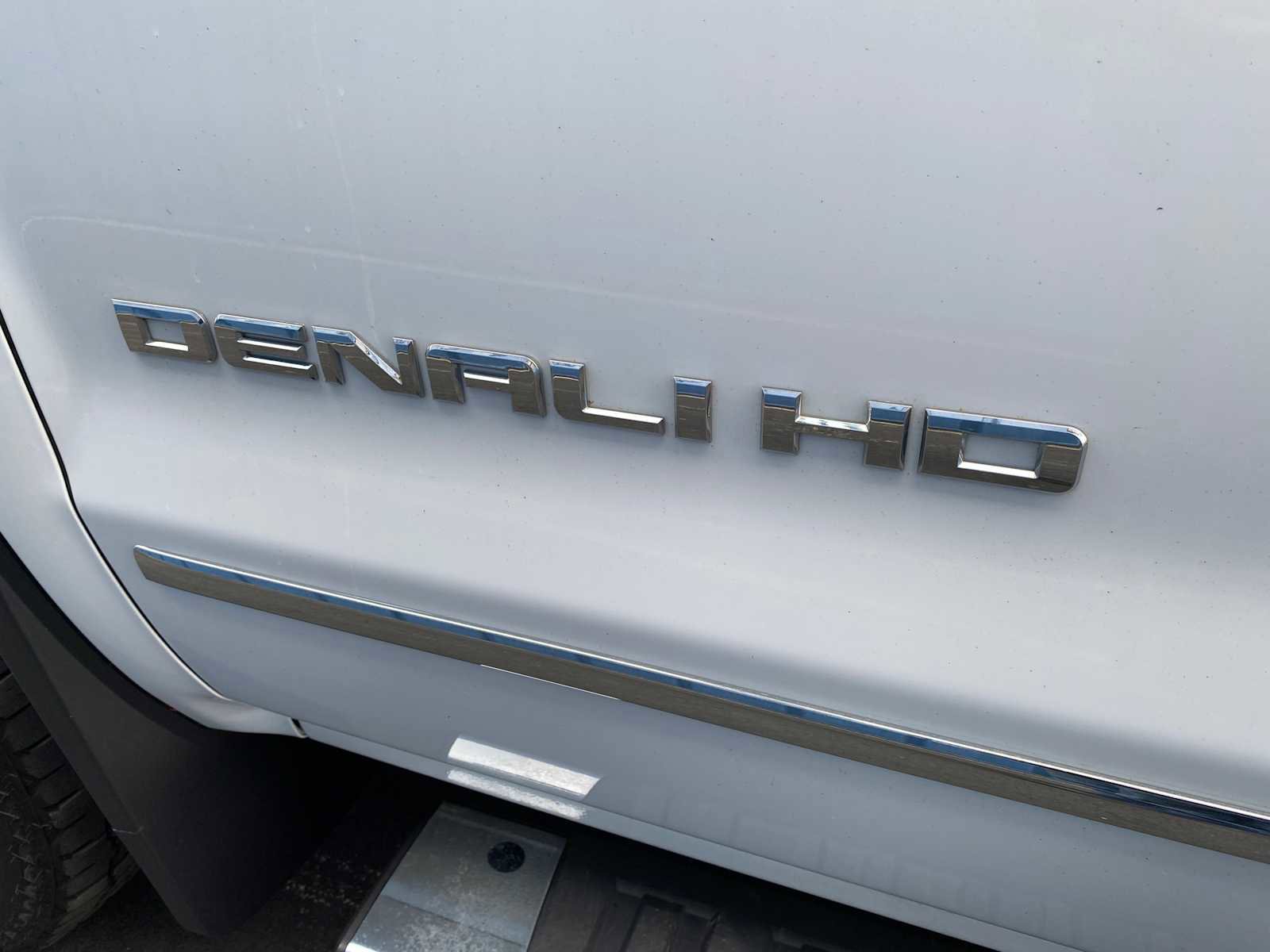 Used 2017 GMC Sierra 3500 Denali w/ Duramax Plus Package image 39